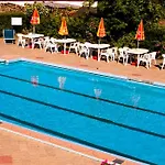 Kronikas Park Fogado モーテル *