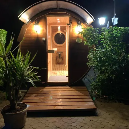 汽车旅馆 Kronikas Park Fogado *