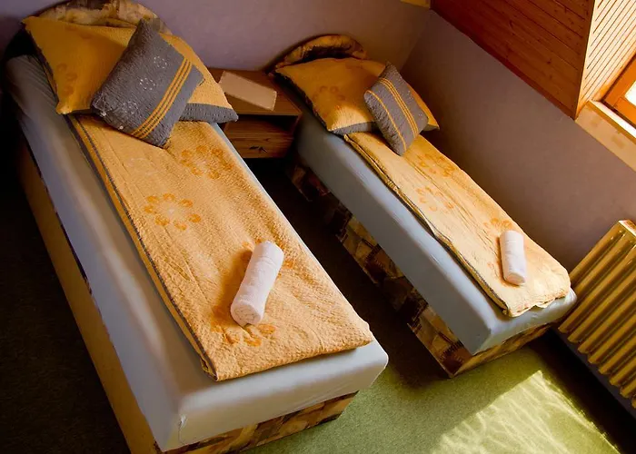 汽车旅馆 Kronikas Park Fogado