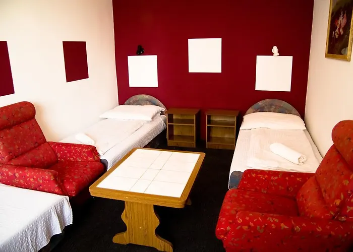 Kronikas Park Fogado 汽车旅馆 Baks