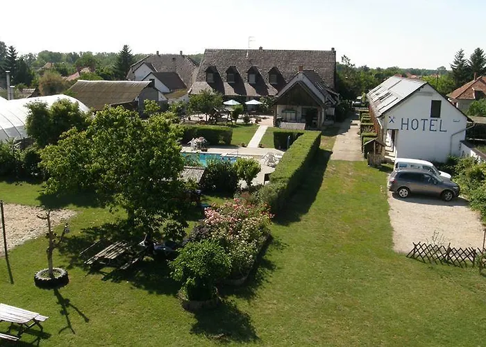 汽车旅馆 Kronikas Park Fogado *