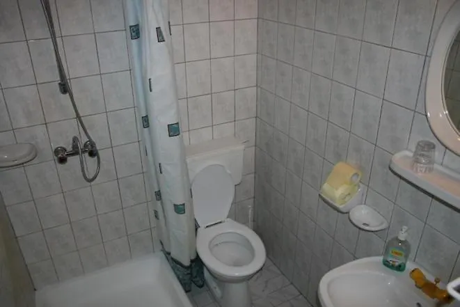 Kronikas Park Fogado 汽车旅馆