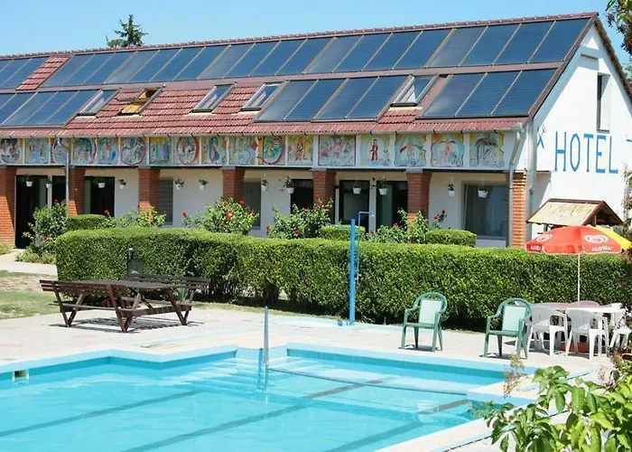 Motel Krónikás Park Baks