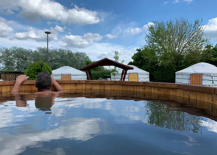 Kronikas Park Fogado